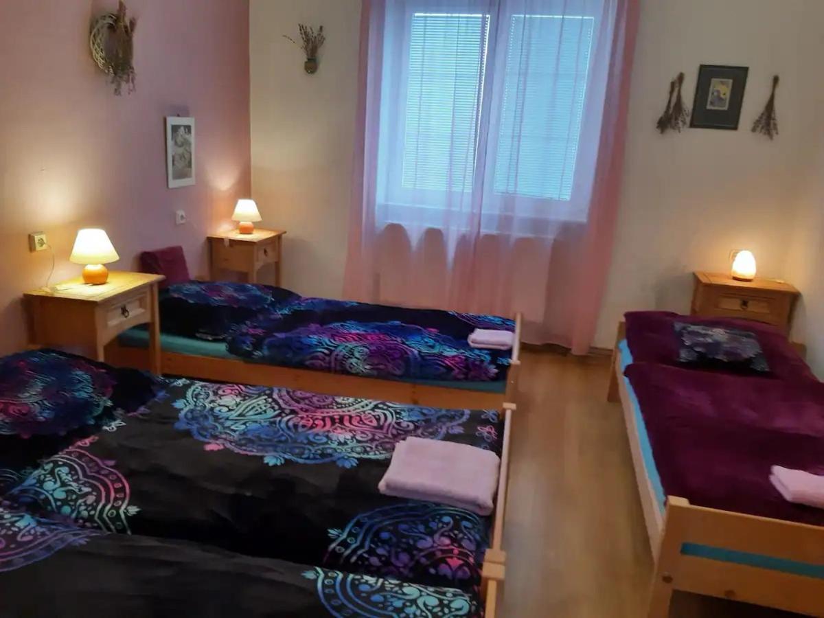 U Pani Malirky Apartman Valtice Kültér fotó